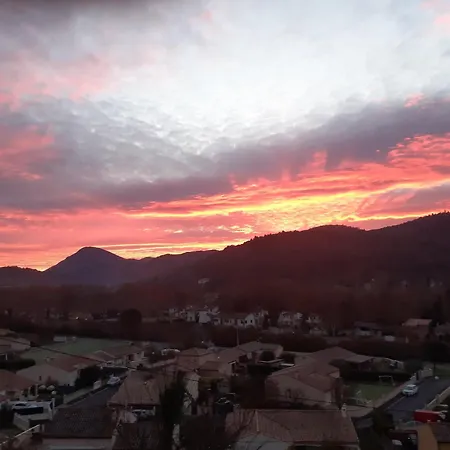 Chez Montiz Bed and Breakfast Montazels